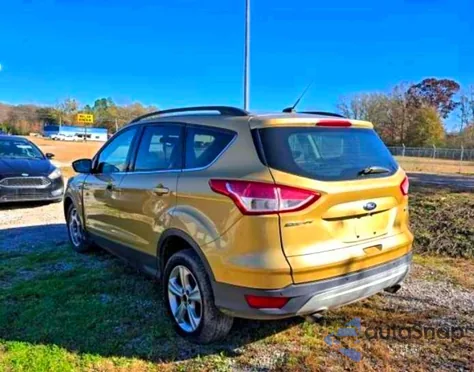2015 Ford Escape Se Gold z USA, uszkodzony, nr VIN 1FMCU0GX6FUB41155